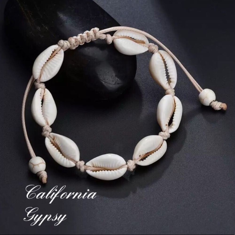 Beach Boho hippie conch shell bracelet/ anklet - Picture 4 of 5